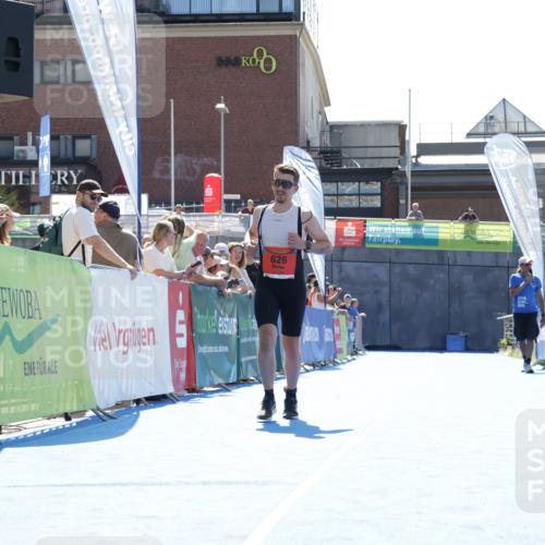 09.08.2026 - GEWOBA Citytriathlon Bremen Yannick Fuchs http://msf.ph/oto/9935134 09.08.2026 14:47:07 Ziel 626 meine-sportfotos.de