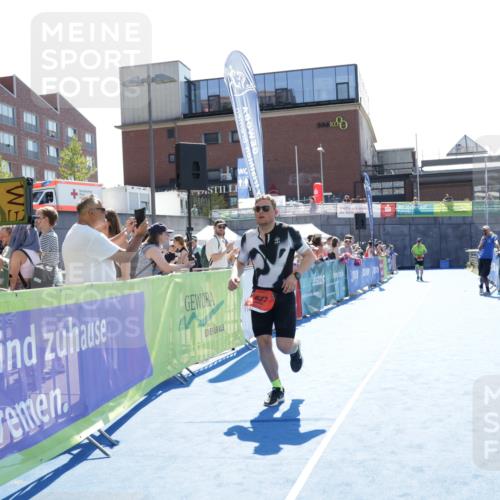 09.08.2026 - GEWOBA Citytriathlon Bremen Yannick Fuchs http://msf.ph/oto/9935195 09.08.2026 14:48:27 Ziel 627 meine-sportfotos.de