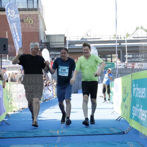 09.08.2026 - GEWOBA Citytriathlon Bremen Yannick Fuchs http://msf.ph/oto/9935208 09.08.2026 11:38:36 Ziel 115, 476 meine-sportfotos.de