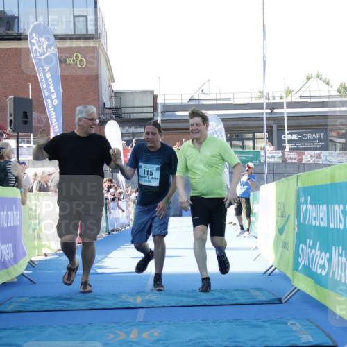 09.08.2026 - GEWOBA Citytriathlon Bremen Yannick Fuchs http://msf.ph/oto/9935210 09.08.2026 11:38:36 Ziel 115, 476 meine-sportfotos.de