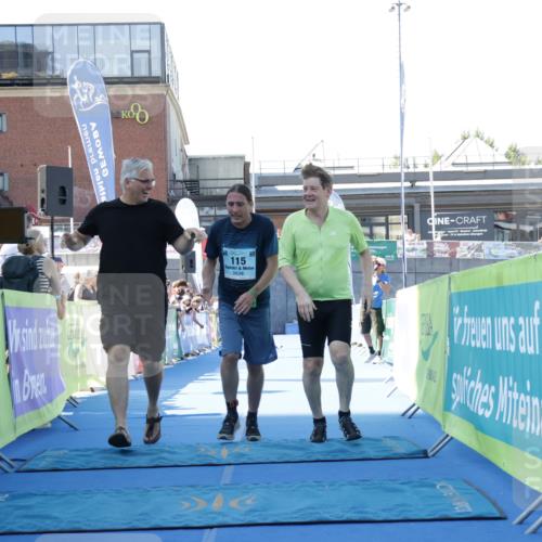 09.08.2026 - GEWOBA Citytriathlon Bremen Yannick Fuchs http://msf.ph/oto/9935213 09.08.2026 11:38:37 Ziel 115, 476 meine-sportfotos.de