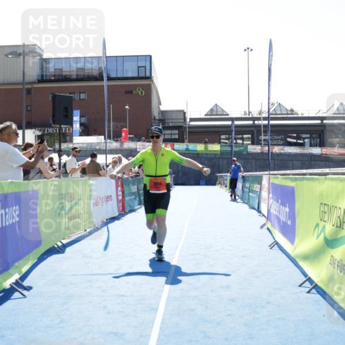 09.08.2026 - GEWOBA Citytriathlon Bremen Yannick Fuchs http://msf.ph/oto/9935229 09.08.2026 14:48:35 Ziel 856 meine-sportfotos.de