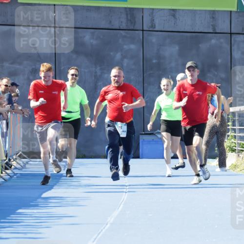 09.08.2026 - GEWOBA Citytriathlon Bremen Yannick Fuchs http://msf.ph/oto/9935230 09.08.2026 11:38:49 Ziel 55 meine-sportfotos.de