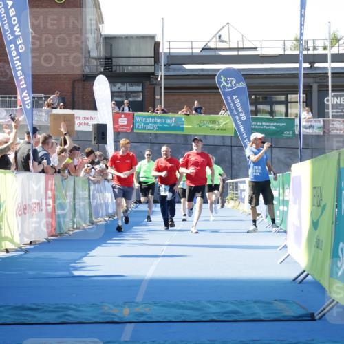 09.08.2026 - GEWOBA Citytriathlon Bremen Yannick Fuchs http://msf.ph/oto/9935243 09.08.2026 11:38:51 Ziel 17, 55 meine-sportfotos.de