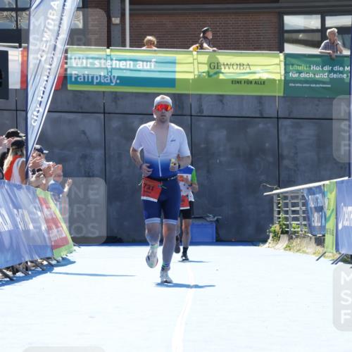 09.08.2026 - GEWOBA Citytriathlon Bremen Yannick Fuchs http://msf.ph/oto/9935244 09.08.2026 14:48:57 Ziel 731 meine-sportfotos.de