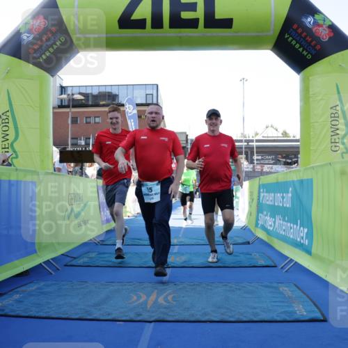 09.08.2026 - GEWOBA Citytriathlon Bremen Yannick Fuchs http://msf.ph/oto/9935276 09.08.2026 11:38:55 Ziel 17, 55 meine-sportfotos.de