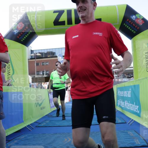 09.08.2026 - GEWOBA Citytriathlon Bremen Yannick Fuchs http://msf.ph/oto/9935287 09.08.2026 11:38:56 Ziel 17, 55 meine-sportfotos.de