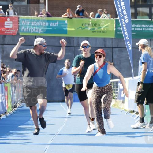 09.08.2026 - GEWOBA Citytriathlon Bremen Yannick Fuchs http://msf.ph/oto/9935319 09.08.2026 11:39:00 Ziel 17, 143 meine-sportfotos.de