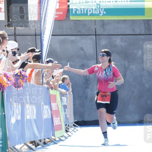 09.08.2026 - GEWOBA Citytriathlon Bremen Yannick Fuchs http://msf.ph/oto/9935320 09.08.2026 14:49:31 Ziel  meine-sportfotos.de