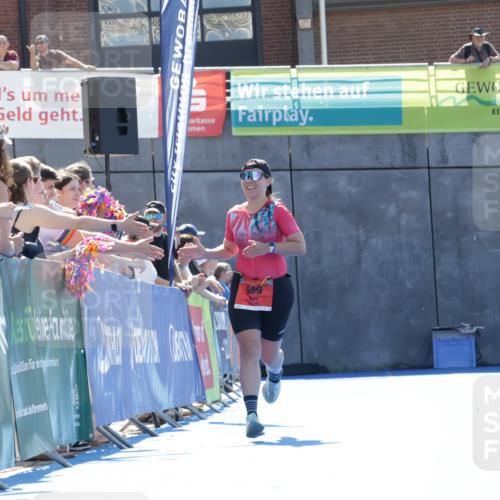 09.08.2026 - GEWOBA Citytriathlon Bremen Yannick Fuchs http://msf.ph/oto/9935324 09.08.2026 14:49:33 Ziel 969 meine-sportfotos.de