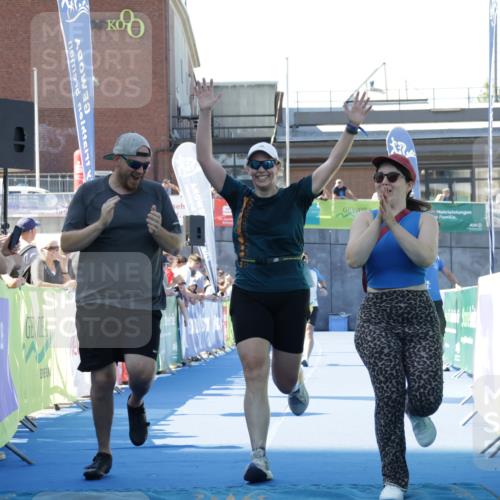 09.08.2026 - GEWOBA Citytriathlon Bremen Yannick Fuchs http://msf.ph/oto/9935336 09.08.2026 11:39:03 Ziel 143 meine-sportfotos.de