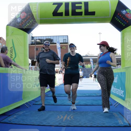 09.08.2026 - GEWOBA Citytriathlon Bremen Yannick Fuchs http://msf.ph/oto/9935354 09.08.2026 11:39:04 Ziel 143 meine-sportfotos.de