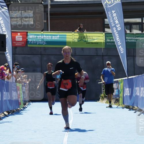 09.08.2026 - GEWOBA Citytriathlon Bremen Yannick Fuchs http://msf.ph/oto/9935397 09.08.2026 14:50:40 Ziel 899, 922, 962, 964 meine-sportfotos.de