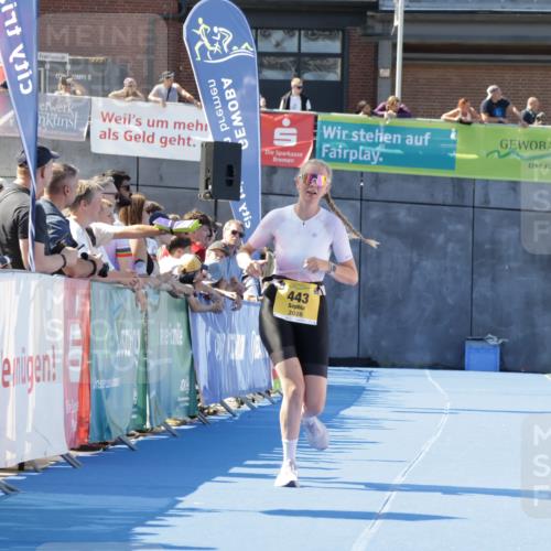 09.08.2026 - GEWOBA Citytriathlon Bremen Yannick Fuchs http://msf.ph/oto/9935398 09.08.2026 11:39:17 Ziel 443 meine-sportfotos.de