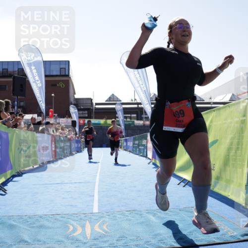 09.08.2026 - GEWOBA Citytriathlon Bremen Yannick Fuchs http://msf.ph/oto/9935414 09.08.2026 14:50:43 Ziel 899, 922, 962, 964 meine-sportfotos.de