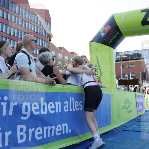 09.08.2026 - GEWOBA Citytriathlon Bremen Yannick Fuchs http://msf.ph/oto/9935420 09.08.2026 11:39:22 Ziel 443 meine-sportfotos.de