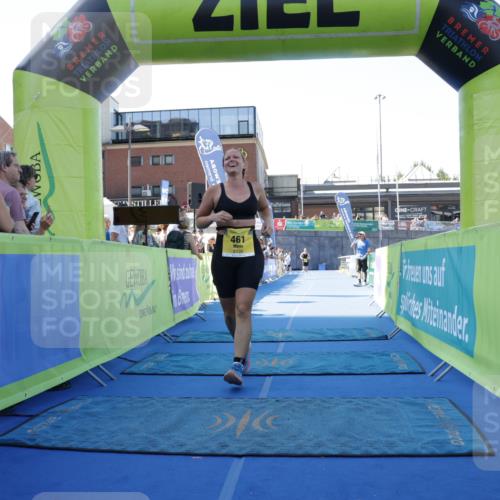 09.08.2026 - GEWOBA Citytriathlon Bremen Yannick Fuchs http://msf.ph/oto/9935450 09.08.2026 11:39:31 Ziel 461 meine-sportfotos.de