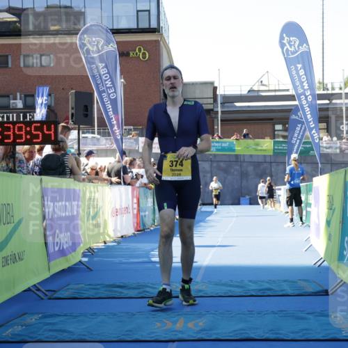 09.08.2026 - GEWOBA Citytriathlon Bremen Yannick Fuchs http://msf.ph/oto/9935487 09.08.2026 11:39:58 Ziel 374, 433 meine-sportfotos.de