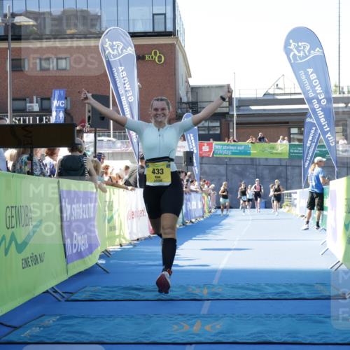 09.08.2026 - GEWOBA Citytriathlon Bremen Yannick Fuchs http://msf.ph/oto/9935502 09.08.2026 11:40:04 Ziel 433 meine-sportfotos.de