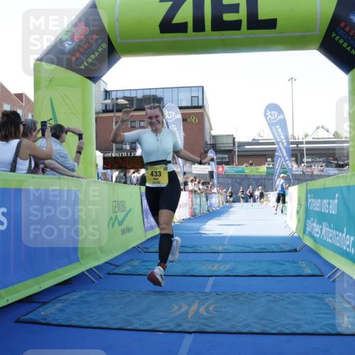 09.08.2026 - GEWOBA Citytriathlon Bremen Yannick Fuchs http://msf.ph/oto/9935513 09.08.2026 11:40:05 Ziel 69, 433 meine-sportfotos.de