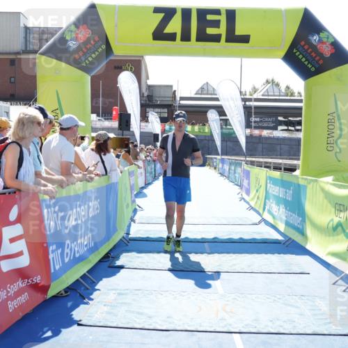 09.08.2026 - GEWOBA Citytriathlon Bremen Yannick Fuchs http://msf.ph/oto/9935560 09.08.2026 14:51:46 Ziel 733 meine-sportfotos.de