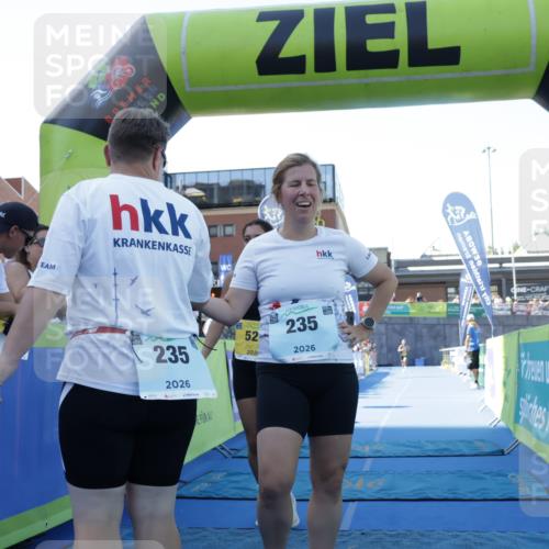 09.08.2026 - GEWOBA Citytriathlon Bremen Yannick Fuchs http://msf.ph/oto/9935600 09.08.2026 11:40:20 Ziel 527 meine-sportfotos.de
