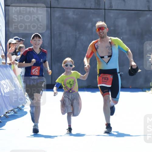 09.08.2026 - GEWOBA Citytriathlon Bremen Yannick Fuchs http://msf.ph/oto/9935615 09.08.2026 14:52:20 Ziel 753 meine-sportfotos.de