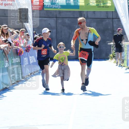 09.08.2026 - GEWOBA Citytriathlon Bremen Yannick Fuchs http://msf.ph/oto/9935619 09.08.2026 14:52:21 Ziel 753 meine-sportfotos.de