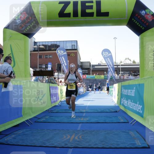 09.08.2026 - GEWOBA Citytriathlon Bremen Yannick Fuchs http://msf.ph/oto/9935623 09.08.2026 11:40:30 Ziel 445 meine-sportfotos.de