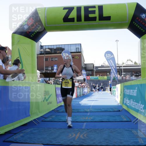 09.08.2026 - GEWOBA Citytriathlon Bremen Yannick Fuchs http://msf.ph/oto/9935631 09.08.2026 11:40:31 Ziel 217, 445 meine-sportfotos.de
