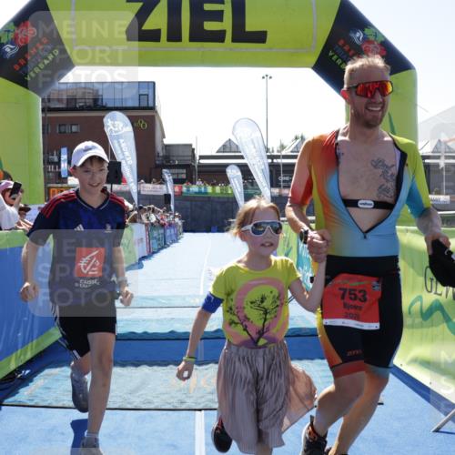 09.08.2026 - GEWOBA Citytriathlon Bremen Yannick Fuchs http://msf.ph/oto/9935647 09.08.2026 14:52:26 Ziel 753 meine-sportfotos.de