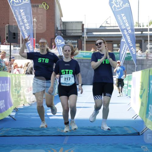 09.08.2026 - GEWOBA Citytriathlon Bremen Yannick Fuchs http://msf.ph/oto/9935655 09.08.2026 11:40:37 Ziel 217 meine-sportfotos.de