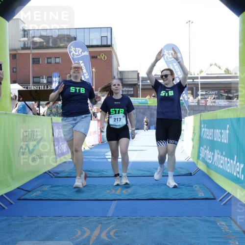 09.08.2026 - GEWOBA Citytriathlon Bremen Yannick Fuchs http://msf.ph/oto/9935662 09.08.2026 11:40:38 Ziel 217 meine-sportfotos.de