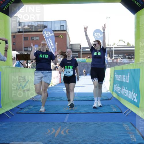09.08.2026 - GEWOBA Citytriathlon Bremen Yannick Fuchs http://msf.ph/oto/9935664 09.08.2026 11:40:38 Ziel 217 meine-sportfotos.de