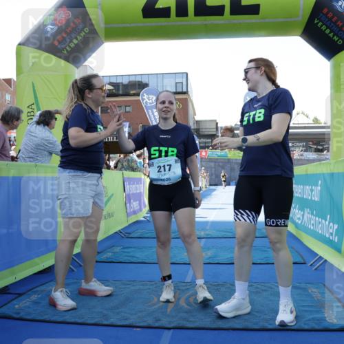 09.08.2026 - GEWOBA Citytriathlon Bremen Yannick Fuchs http://msf.ph/oto/9935676 09.08.2026 11:40:41 Ziel 217 meine-sportfotos.de