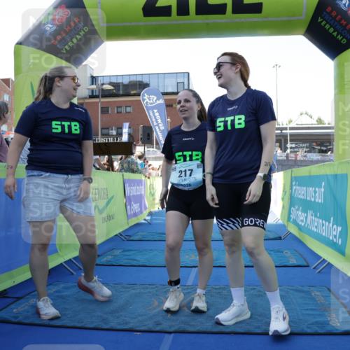 09.08.2026 - GEWOBA Citytriathlon Bremen Yannick Fuchs http://msf.ph/oto/9935684 09.08.2026 11:40:42 Ziel  meine-sportfotos.de