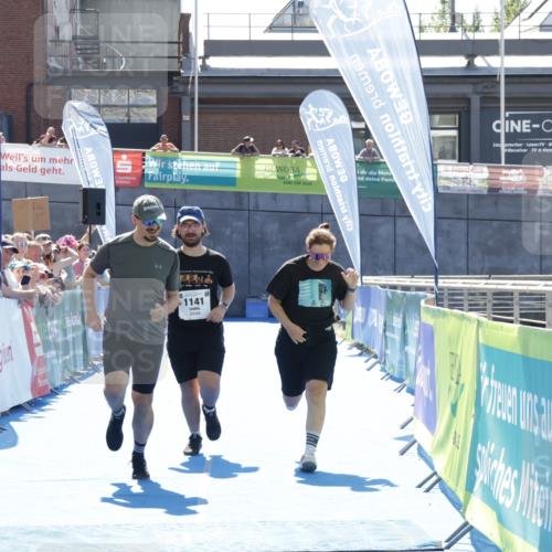 09.08.2026 - GEWOBA Citytriathlon Bremen Yannick Fuchs http://msf.ph/oto/9935689 09.08.2026 14:54:13 Ziel 1141 meine-sportfotos.de