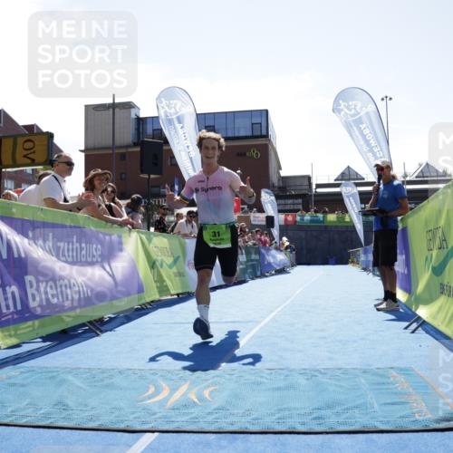 09.08.2026 - GEWOBA Citytriathlon Bremen Yannick Fuchs http://msf.ph/oto/9935811 09.08.2026 14:56:24 Ziel 31 meine-sportfotos.de