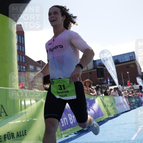 09.08.2026 - GEWOBA Citytriathlon Bremen Yannick Fuchs http://msf.ph/oto/9935815 09.08.2026 14:56:24 Ziel 31 meine-sportfotos.de