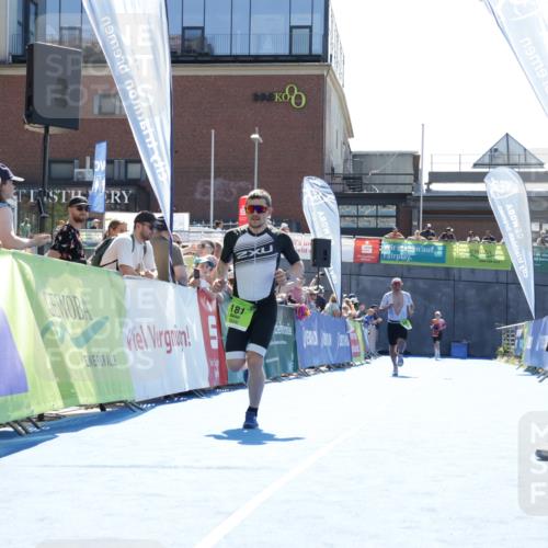 09.08.2026 - GEWOBA Citytriathlon Bremen Yannick Fuchs http://msf.ph/oto/9935821 09.08.2026 14:56:38 Ziel 141, 181 meine-sportfotos.de