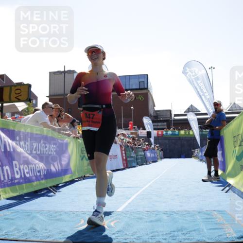 09.08.2026 - GEWOBA Citytriathlon Bremen Yannick Fuchs http://msf.ph/oto/9935847 09.08.2026 14:56:51 Ziel 947 meine-sportfotos.de