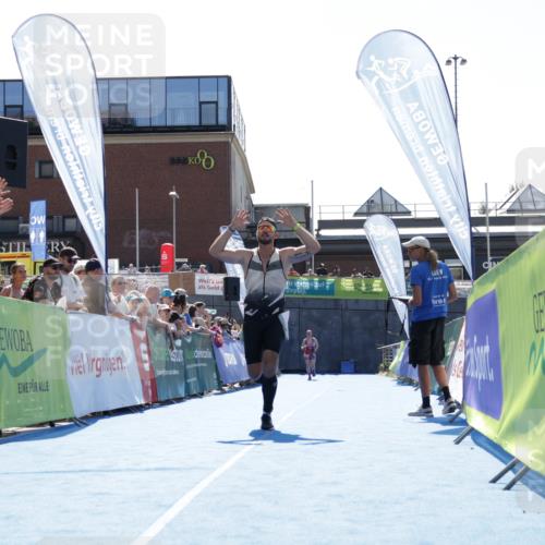 09.08.2026 - GEWOBA Citytriathlon Bremen Yannick Fuchs http://msf.ph/oto/9935856 09.08.2026 14:57:40 Ziel 1006, 1006 meine-sportfotos.de