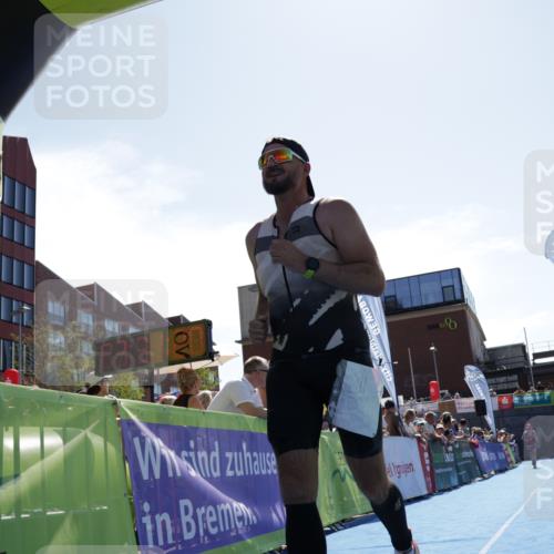 09.08.2026 - GEWOBA Citytriathlon Bremen Yannick Fuchs http://msf.ph/oto/9935866 09.08.2026 14:57:43 Ziel 1006, 1006 meine-sportfotos.de