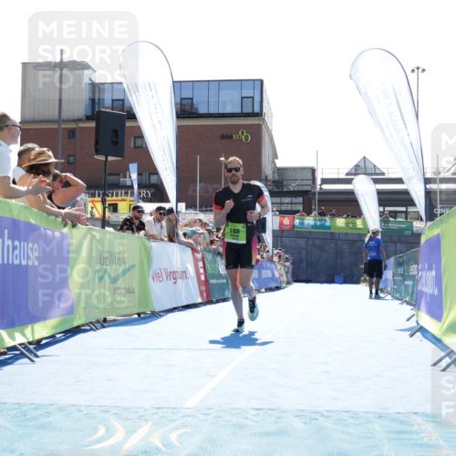 09.08.2026 - GEWOBA Citytriathlon Bremen Yannick Fuchs http://msf.ph/oto/9935941 09.08.2026 14:58:47 Ziel 188, 905 meine-sportfotos.de