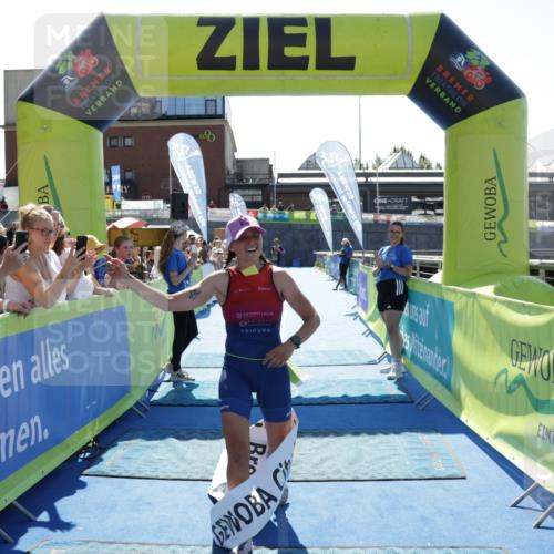 09.08.2026 - GEWOBA Citytriathlon Bremen Yannick Fuchs http://msf.ph/oto/9936000 09.08.2026 14:59:45 Ziel 160, 331 meine-sportfotos.de