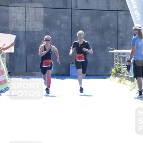 09.08.2026 - GEWOBA Citytriathlon Bremen Yannick Fuchs http://msf.ph/oto/9936064 09.08.2026 15:01:06 Ziel 909, 948 meine-sportfotos.de