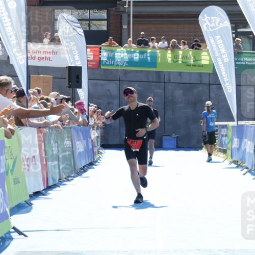 09.08.2026 - GEWOBA Citytriathlon Bremen Yannick Fuchs http://msf.ph/oto/9936092 09.08.2026 15:01:48 Ziel  meine-sportfotos.de
