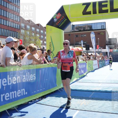 09.08.2026 - GEWOBA Citytriathlon Bremen Yannick Fuchs http://msf.ph/oto/9936118 09.08.2026 15:02:10 Ziel 200, 999 meine-sportfotos.de