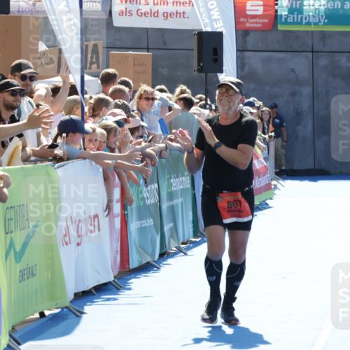 09.08.2026 - GEWOBA Citytriathlon Bremen Yannick Fuchs http://msf.ph/oto/9936216 09.08.2026 15:03:11 Ziel 867 meine-sportfotos.de