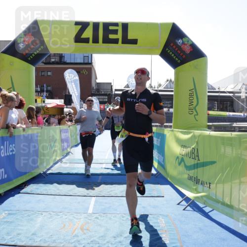 09.08.2026 - GEWOBA Citytriathlon Bremen Yannick Fuchs http://msf.ph/oto/9936257 09.08.2026 15:03:38 Ziel 112, 189, 724 meine-sportfotos.de